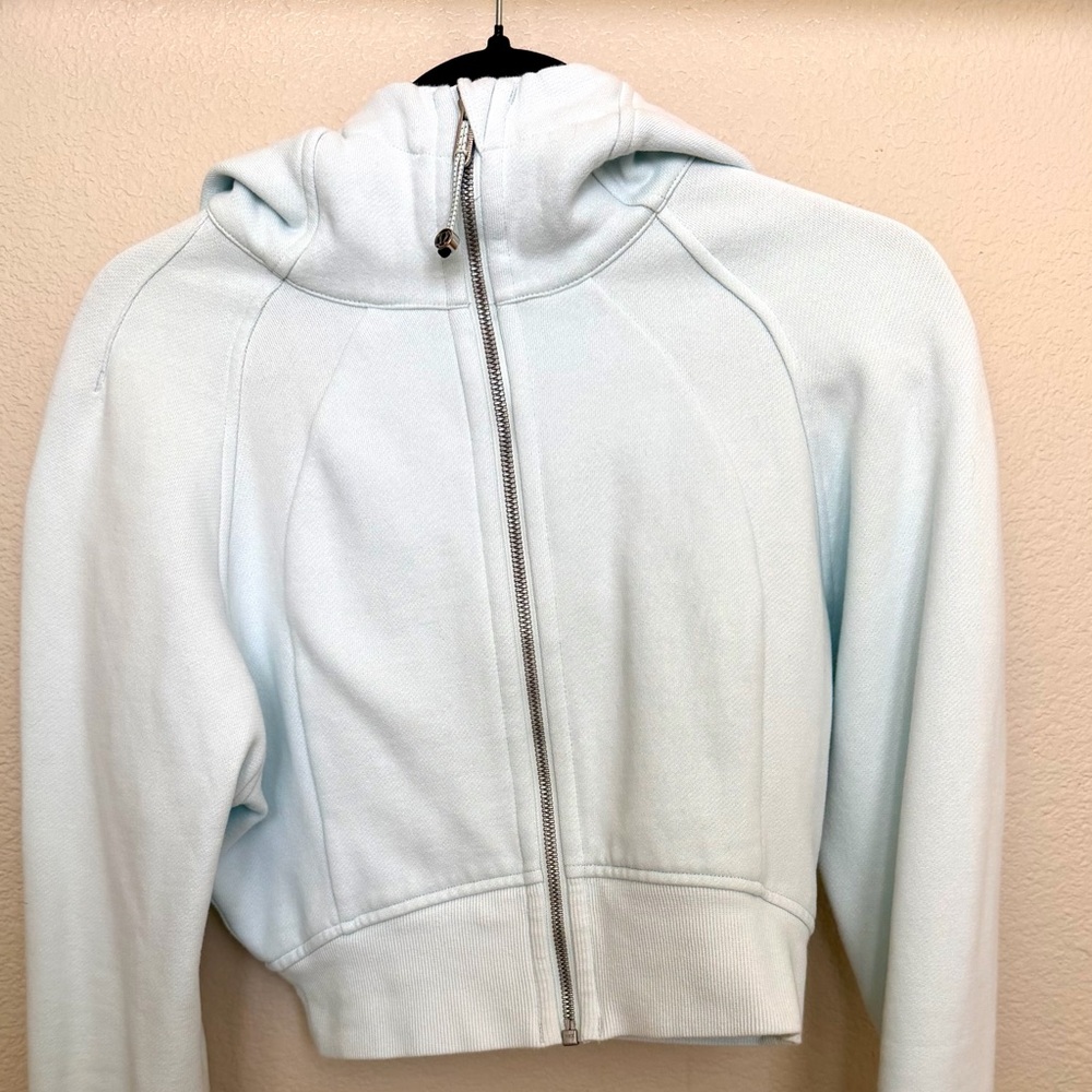 lululemon Scuba Cropped Pale Blue Zip-Up Bomber Jacket (size 6)